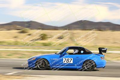 media/Oct-08-2023-Extreme Speed (Sun) [[05af469d3b]]/2-Green/session 1 skid pad/